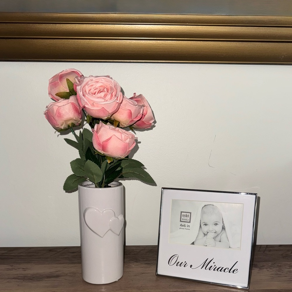 🔲 Silver Photo Frame with 'Our Miracle' Inscription 👶🏻 - Picture 5 of 6